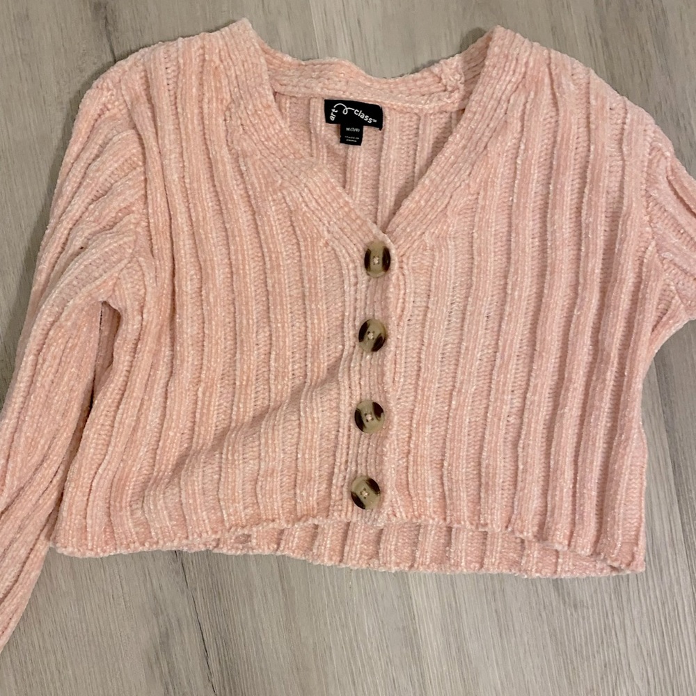 Cute cropped long sleeve sweater